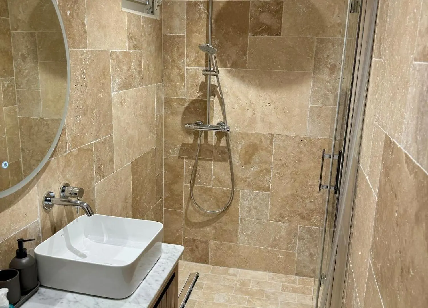 New Comfortable And Modern Apartment Near Jarry Businesses Baie Mahault 0*,